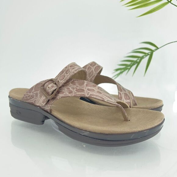 Aravon Quinn Sandals Women's Size 7 Brown Leather Thong Strap Sandal Comfy Croc - Picture 1 of 16